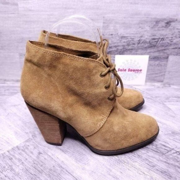 BCBGeneration Paxxton Suede Lace Up Heeled Ankle Boot Camel Brown Women's sz 8 - Picture 1 of 8